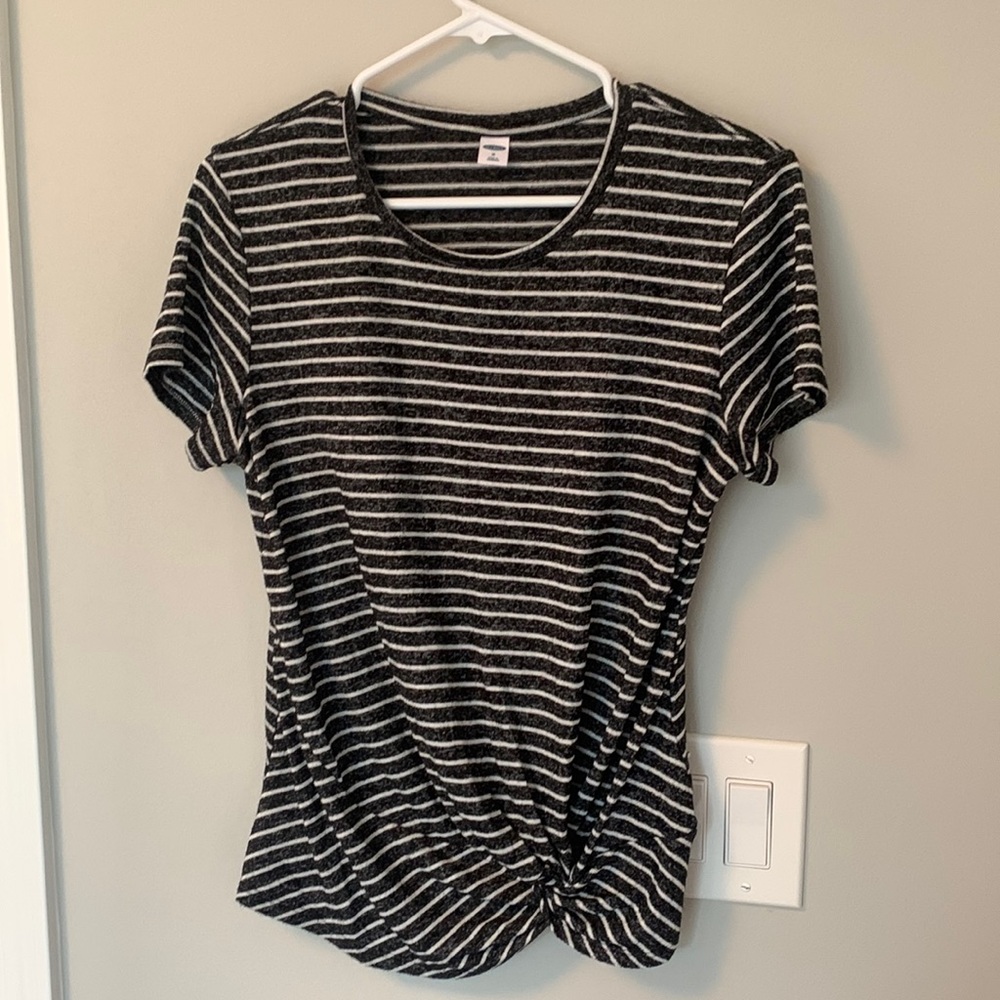 Old Navy knot front top